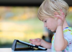 Early Exposure to Tablets and Smartphones Can Cause Delayed Speech Development in Toddlers