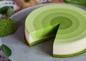 How To Make A Gradient Green Tea Cake With Just A Few Ingredients