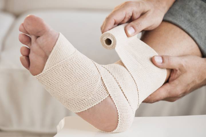 Wounds Caused During the Day Heal Faster than Those Caused at Night
