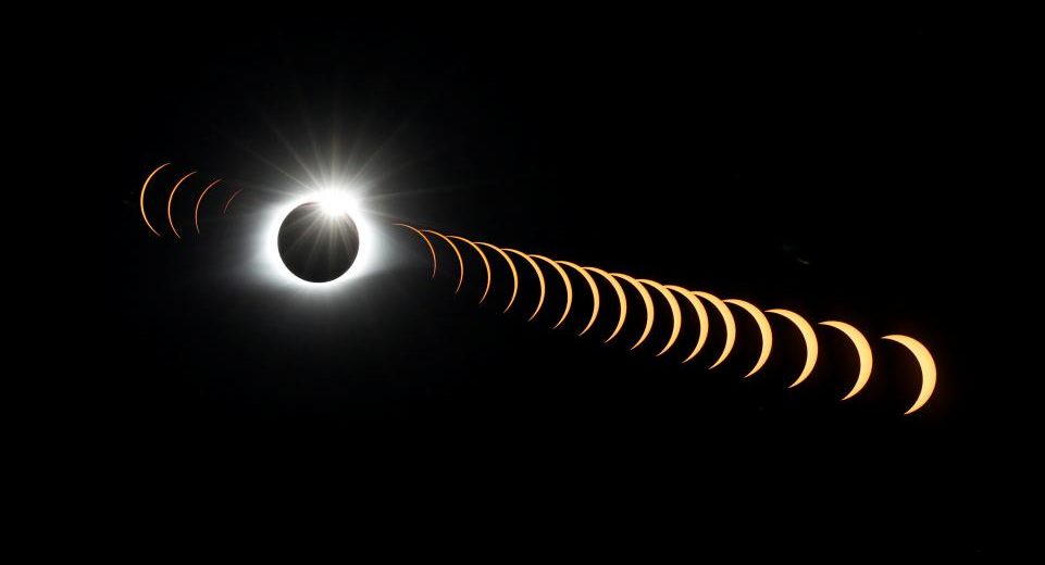 August Solar Eclipse Created Atmospheric Waves