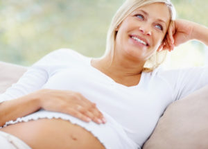 The Best Age to Have Babies Has Been Reconsidered by Scientists and Women Are Doubting It