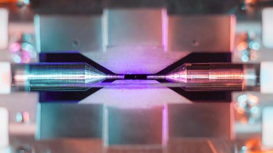A Single Atom Has Been Photographed With A Simple Digital Camera