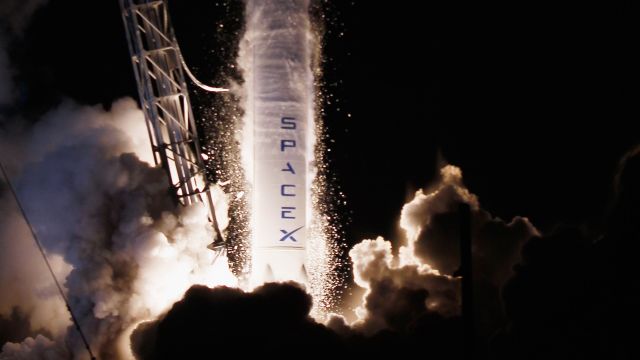 SpaceX’s Core Booster Crashed – This Is How Elon Musk Explains The Event!