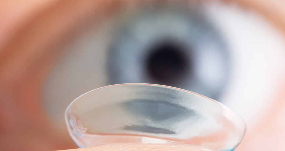 Contact Lenses That Automatically Adapt To UV Light Have Been Approved By The FDA