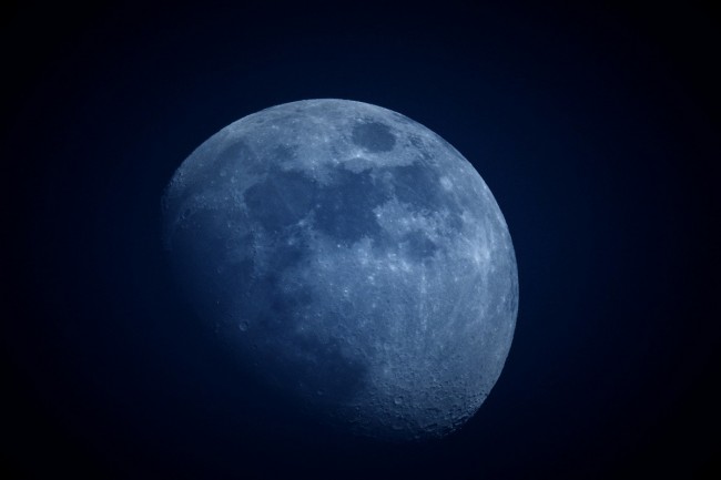 Lunar Meteorite Readings Indicate There Could Be Frozen Water On The Moon