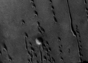 “Ghost Dunes” On Mars Might Hold Proof Of Ancient Alien Life