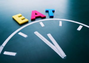 Meals Timing: Eating Dinner With At Least 2 Hours Before Bedtime Linked To Lower Cancer Risks