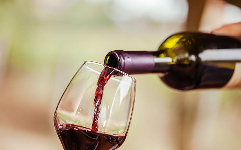Moderate Drinking Helps Reduce Potential for Dementia but don’t Open the Bottle yet