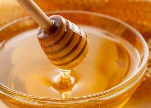 Health Experts Recommend Honey To Treat A Cough Instead Of Antibiotics