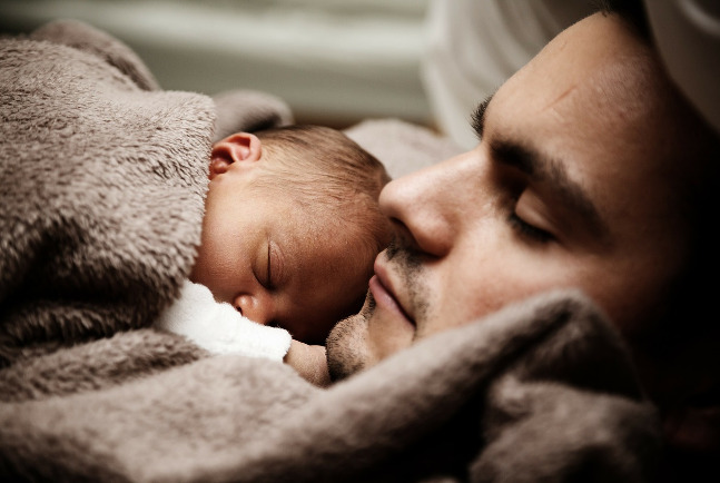 Delaying Fatherhood Might Cause Health Problems For Both Mothers and Babies