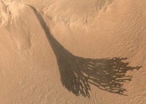 Mysterious Slope Streaks on Mars Are Still Puzzling The Scientists