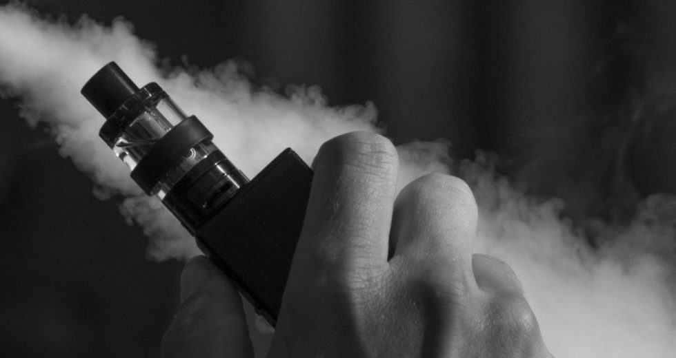 Vaping Linked to Hundreds of Lung Illnesses Cases and Even Death