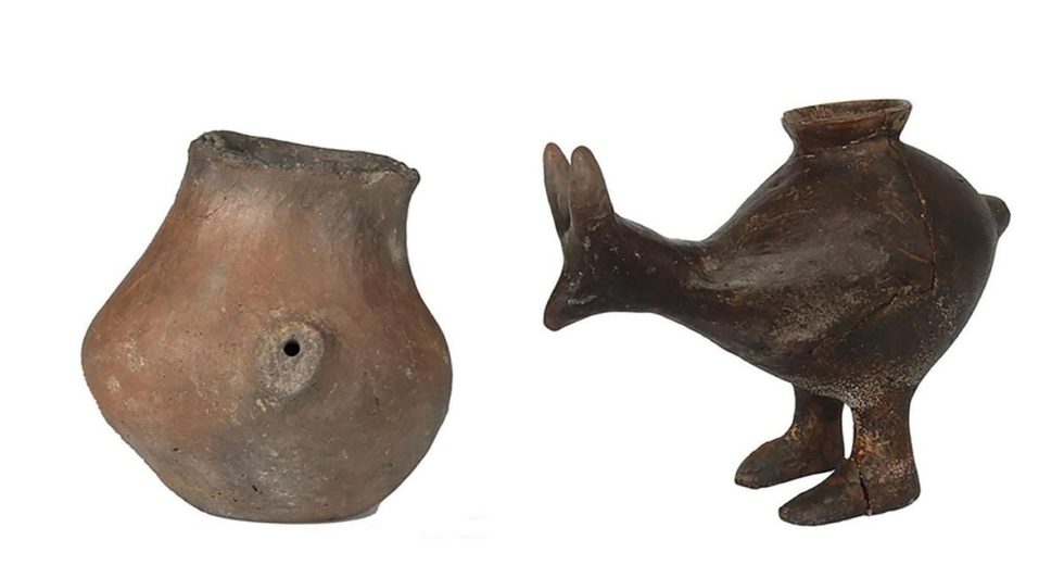 Bottles From The Bronze Age Discovered By Archaeologists