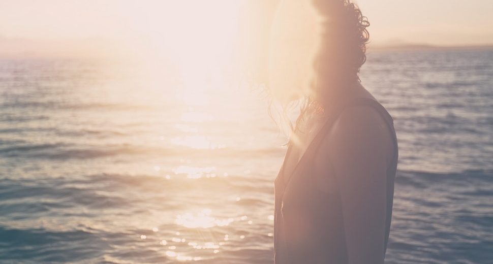 Experts Share Their Top Tips To De-Stress After The Holiday Season