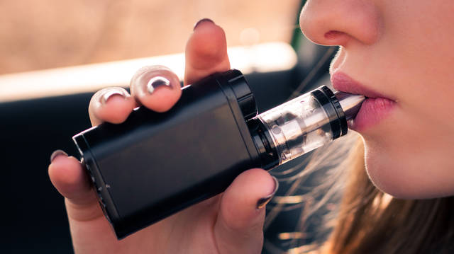 Teenager Develops Life-Threatening Throat Swelling From Vaping