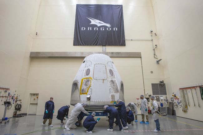 SpaceX Aborted The Crew Dragon Parachute Test Due To An Issue