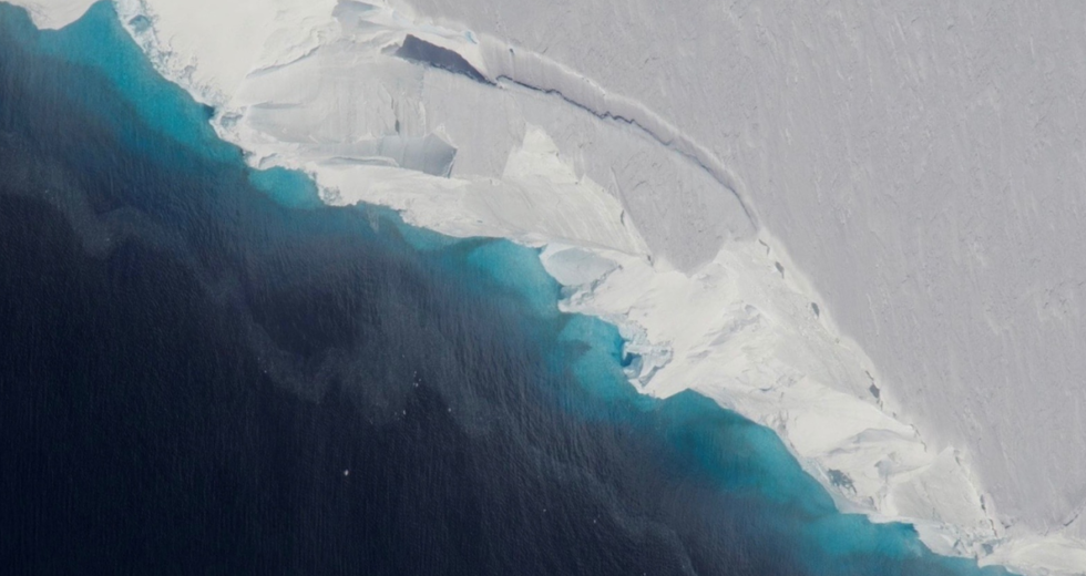 Antarctica and Greenland Lost so Much Ice, They Could Fill a Lake
