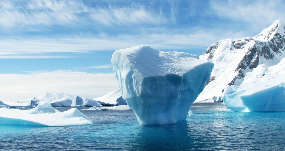 NASA Mission Shows Hidden Meltwater Lakes Beneath Antarctica’s Ice