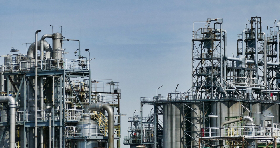 The Oil Refineries Will Emit More CO2 Emissions in the Near Future, Research Finds