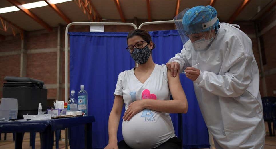 Many Pregnant Women Are Still Unsure About The COVID-19 Vaccine But Is It Actually Safe For Them?
