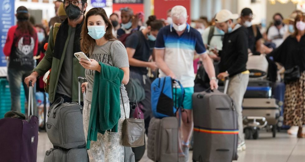 Experts Say Omicron Might Pass Quickly and that it’s a Really Small Threat to Fully Vaccinated People!