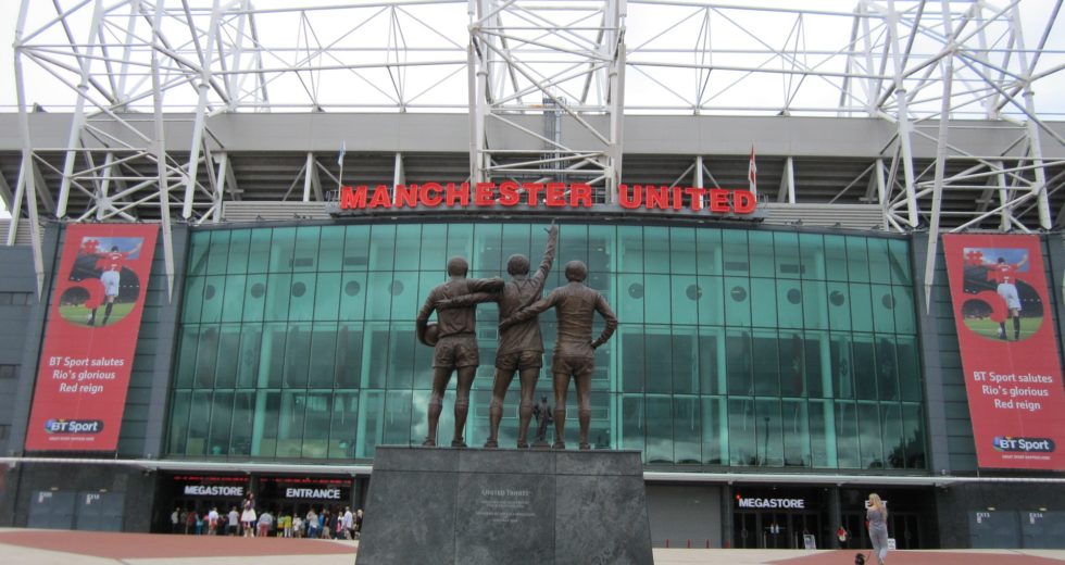 Manchester United Deals With a New COVID-19 Outbreak