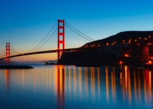 World Premiere: Photographer Snaps Unforgettable Image of Milky Way Along With the Golden Gate Bridge