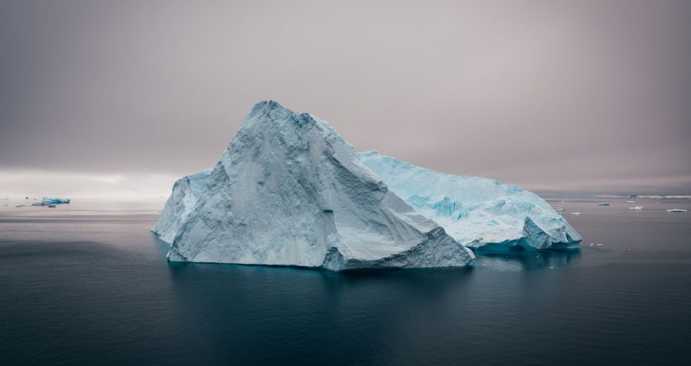 Huge Chunk From an Iceberg Spills Billions of Tons of Water Into the Ocean