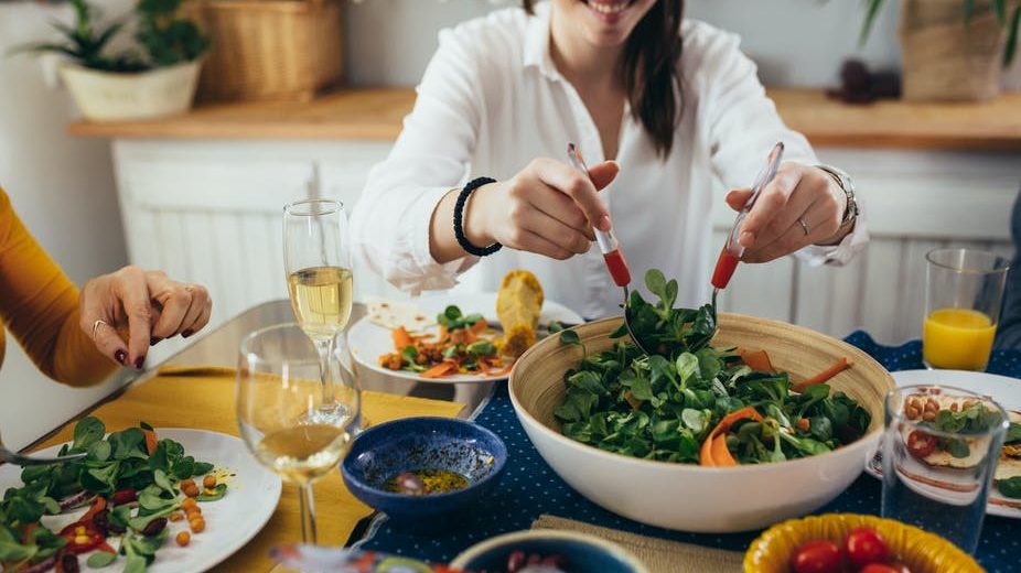 Huge 500,000 People Study Shows that Vegetarian and Low-Meat Diets Are Linked to Lower Risks of Cancer!