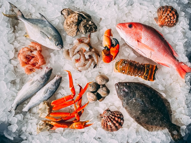 Ways To Be More Environmentally Conscious While Enjoying Meat and Seafood