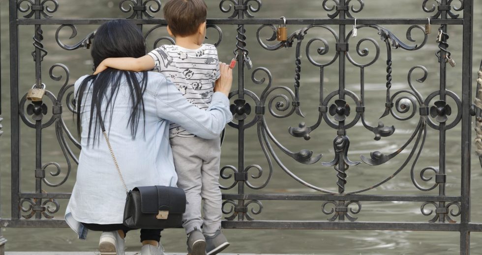 Young Boy Nearly Dies after Mother Treats His Chicken Pox Symptoms with OTC Medication