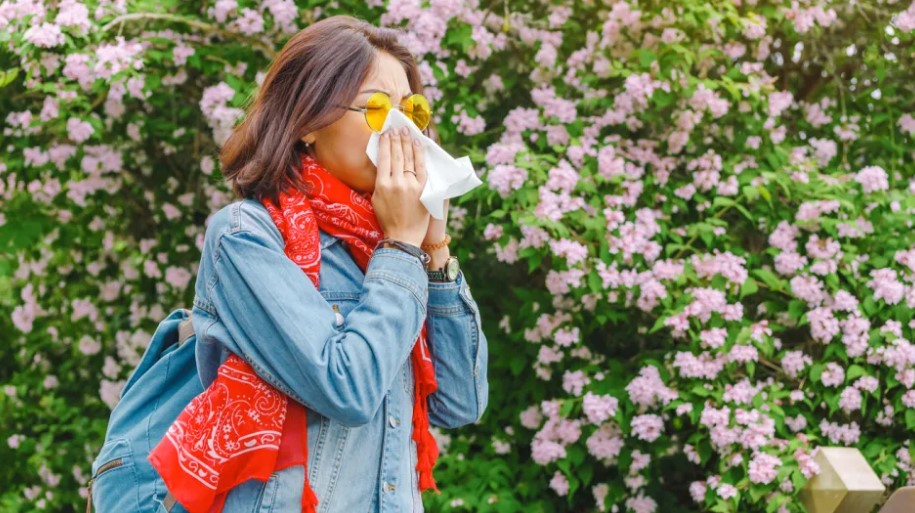 Climate Change Causes Hay Fever Season to Start Earlier than Ever!