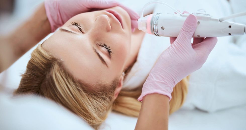 What Are the Actual Benefits of Microneedling?