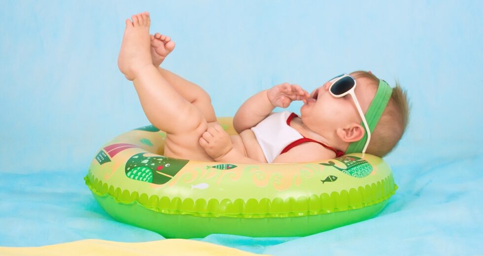 Do You Know When To Go Up a Size in Diapers For Your Baby?