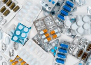 Opioids vs NSAIDs Review – Are These Effective?