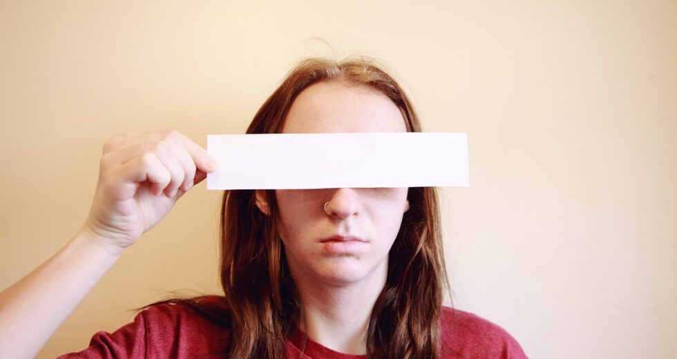 Forehead Acne Skin Care Routine – How to Get Rid Of It Efficiently?