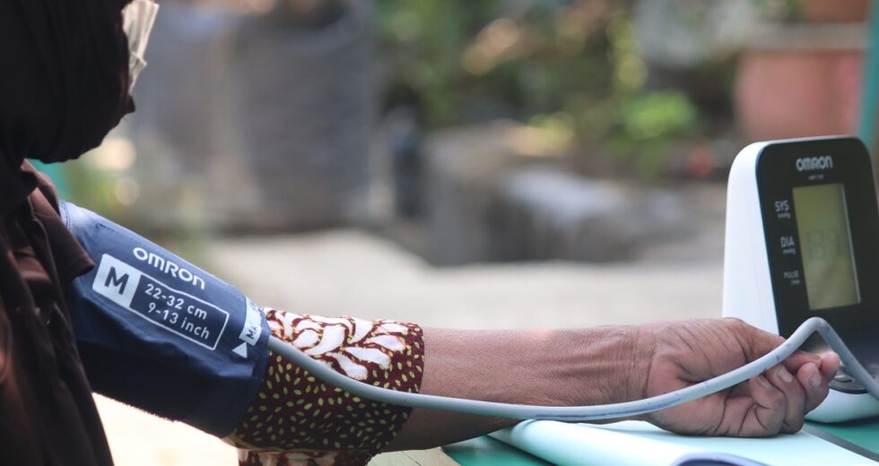 What Causes Low Blood Pressure: Symptoms and Possible Treatment