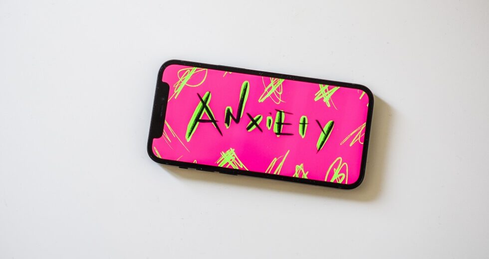 5 Ways to Cope With Social Anxiety and Feel Good