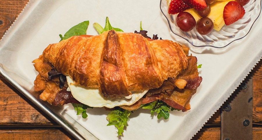 Make Easy Pizza Croissants in Just a Few Minutes With This Recipe!