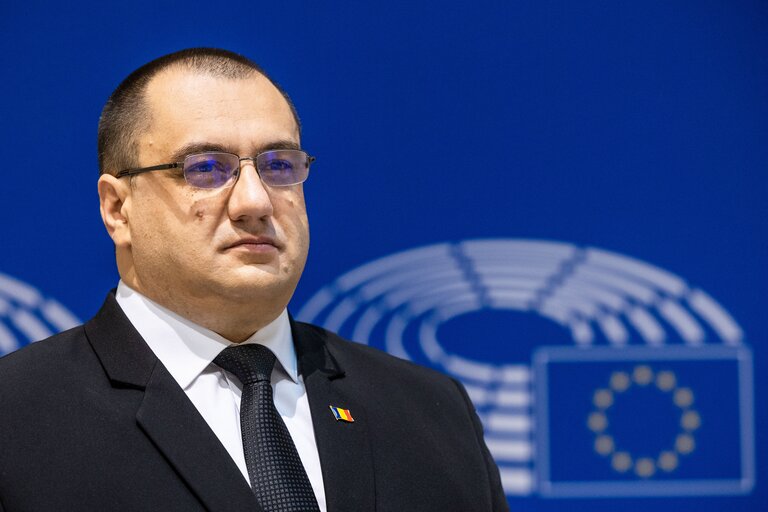 Romanian MEP, Cristian Terheș, Blows the “Man-Made Global Warming” Hoax Completely Out of the Water